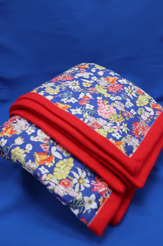 A baby gum nut cot blanket featuring a polar fleece backing is the perfect combination of comfort and warmth for your little one.